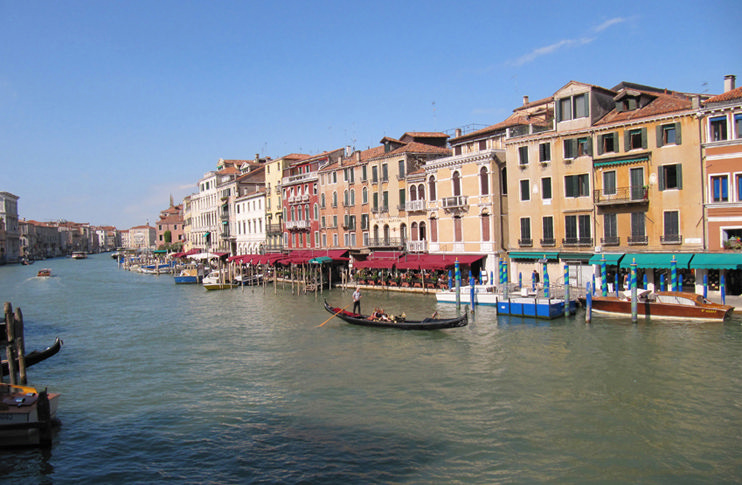 Bielor Reiseberater und Reisebegleiter